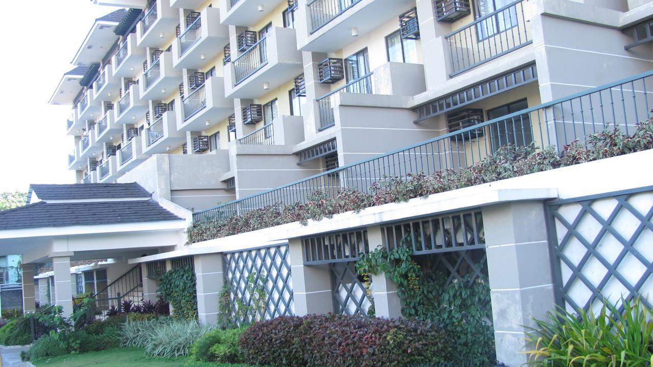 Two - 2Br Condo In The Heart Of Davao City Kültér fotó